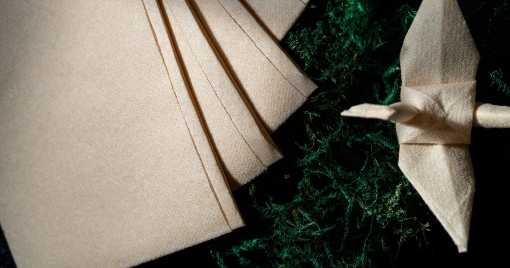 airlaid napkins shaped like a crane
